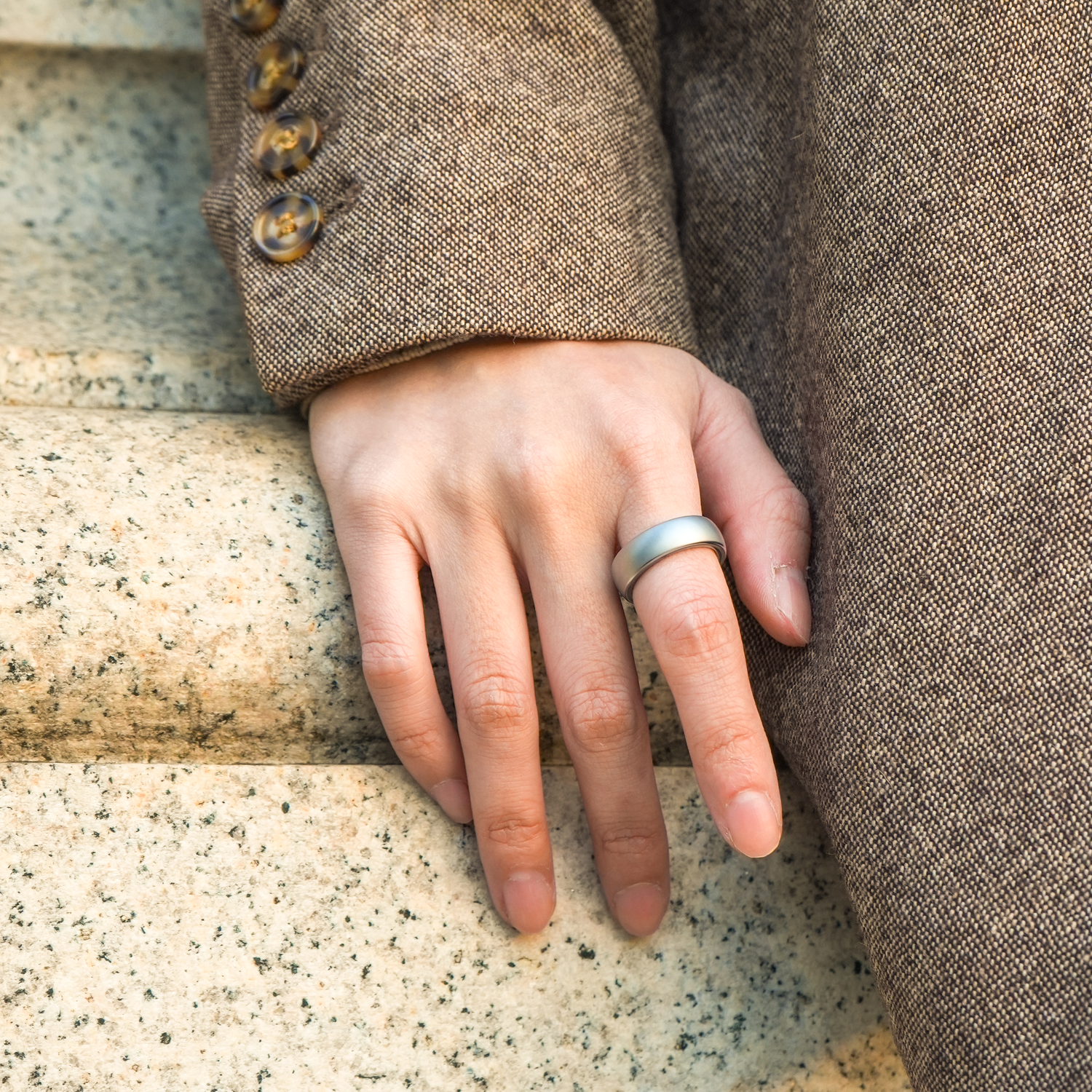 【ドコモ】EVERING MATTE（エブリング）