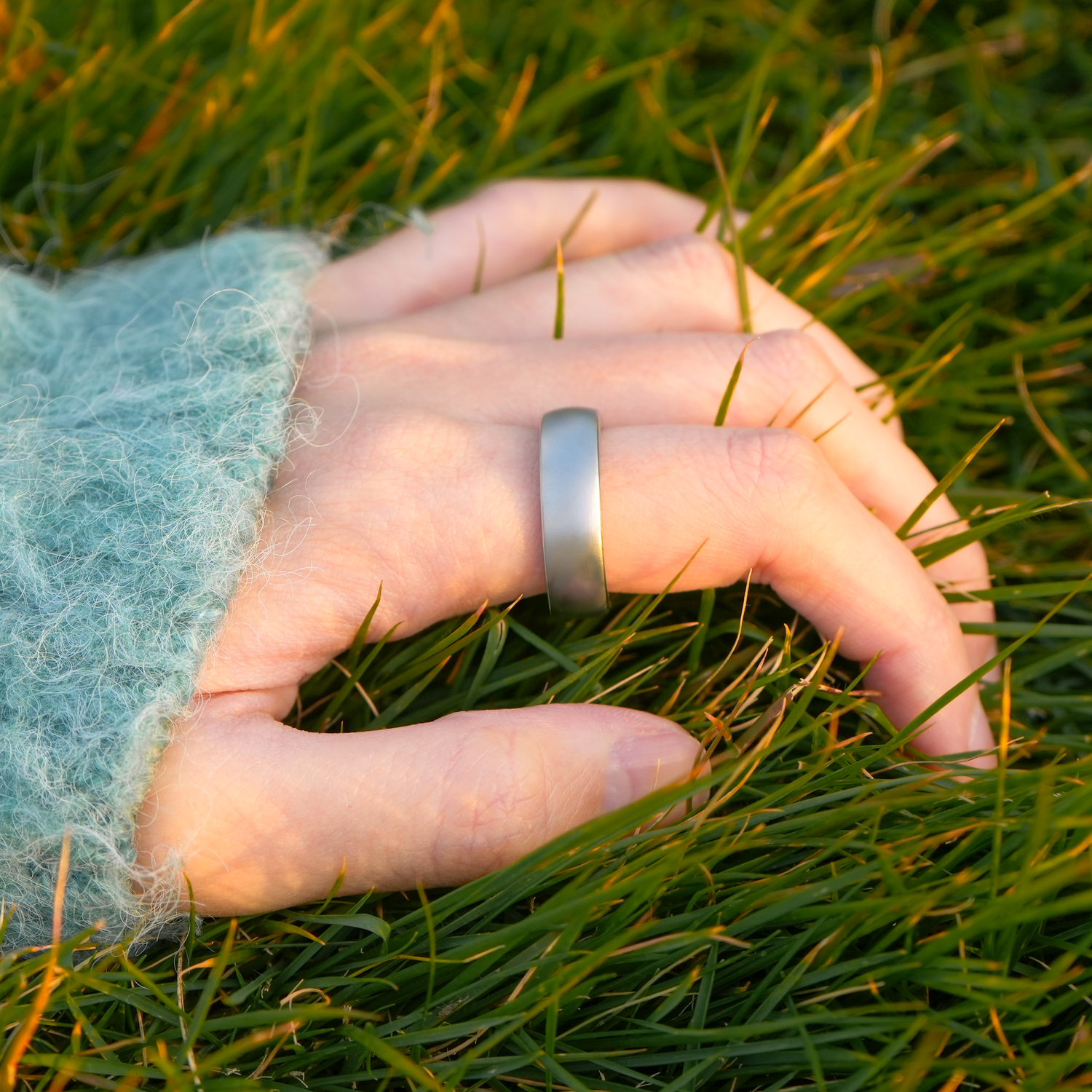 【ドコモ】EVERING MATTE（エブリング）